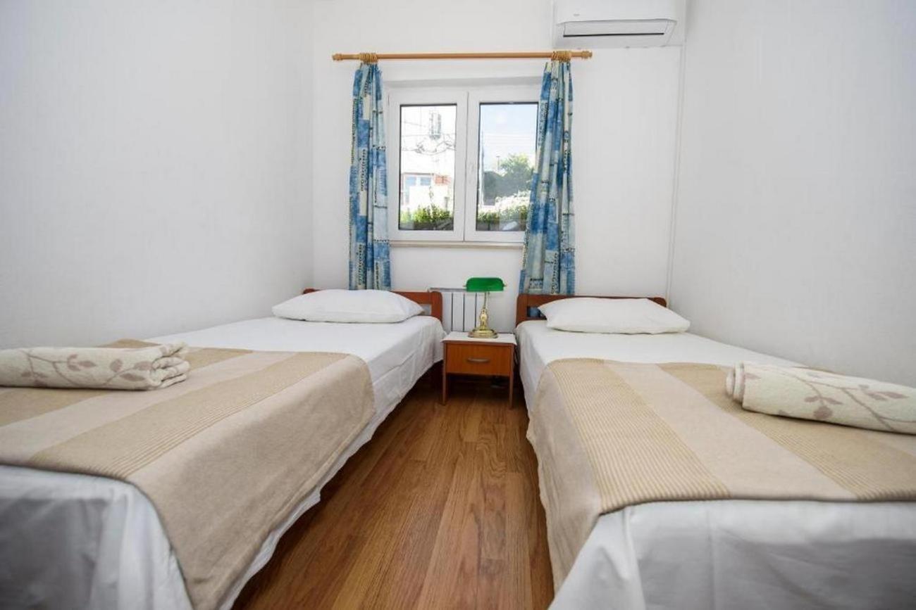 Apartments By The Sea Suhi Potok, Omis - 14555 Jesenice  Chambre photo
