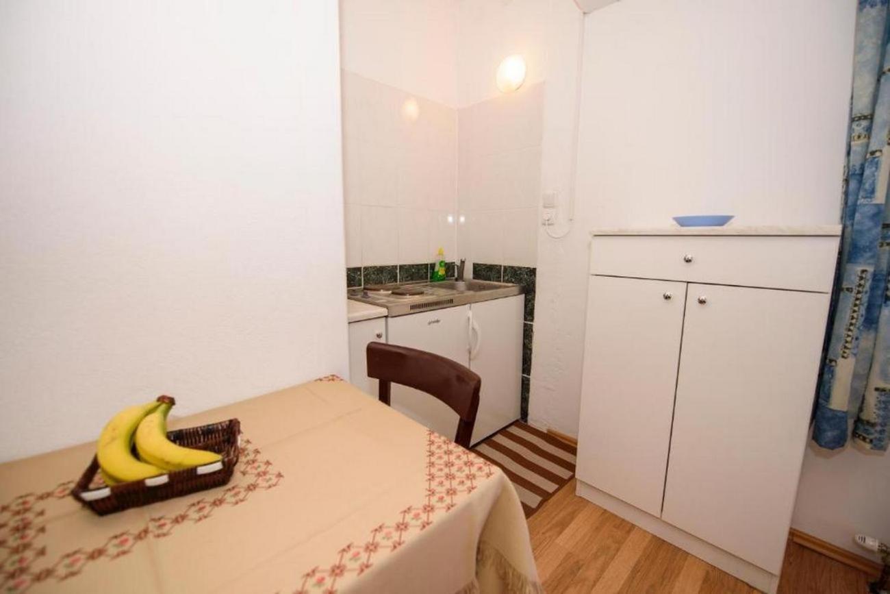 Apartments By The Sea Suhi Potok, Omis - 14555 Jesenice  Extérieur photo